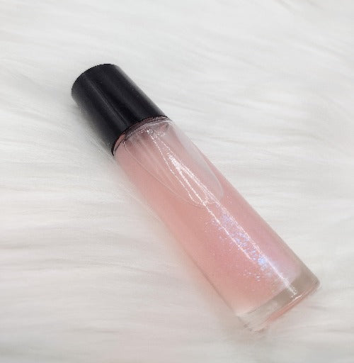 Cotton Candy Cloud Lip Oil: Sweeten Your Smile with Fluffy Bliss! 🍬💋✨