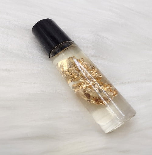 24K Lip Oil: Gilded Glamour for Your Pout! 💄✨👄